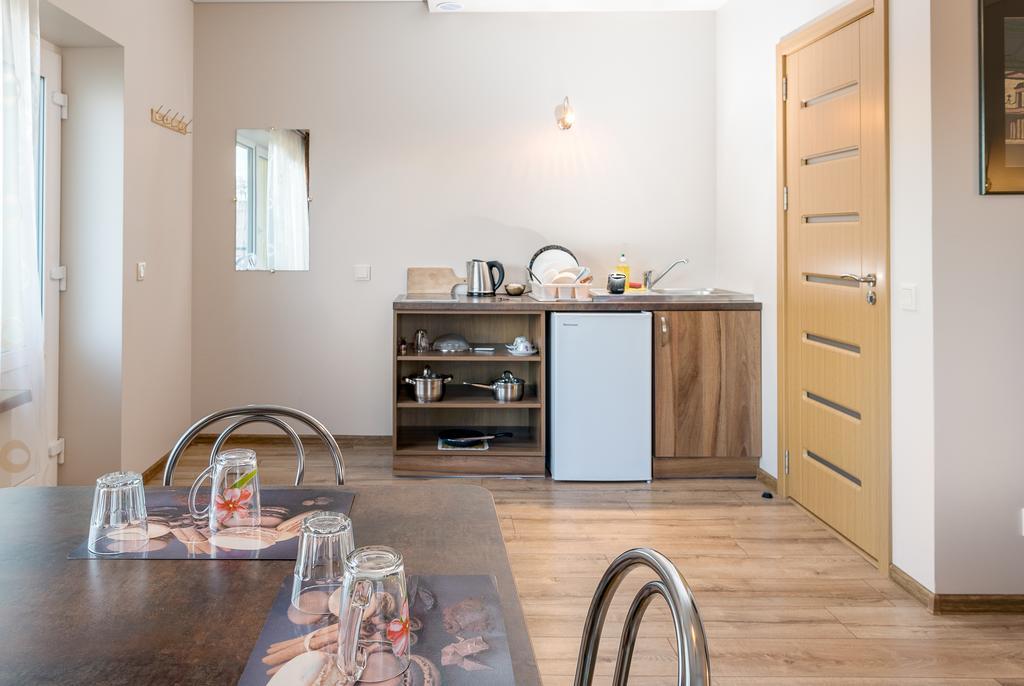 Paulinastar Apartment พาลังกา ภายนอก รูปภาพ