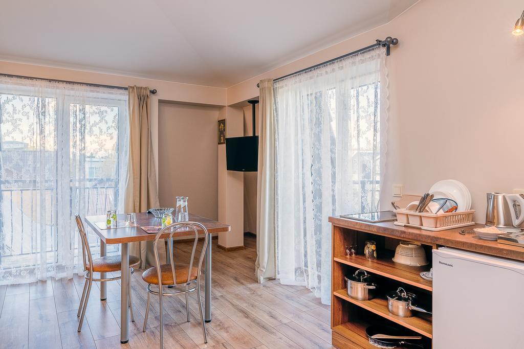 Paulinastar Apartment พาลังกา ภายนอก รูปภาพ